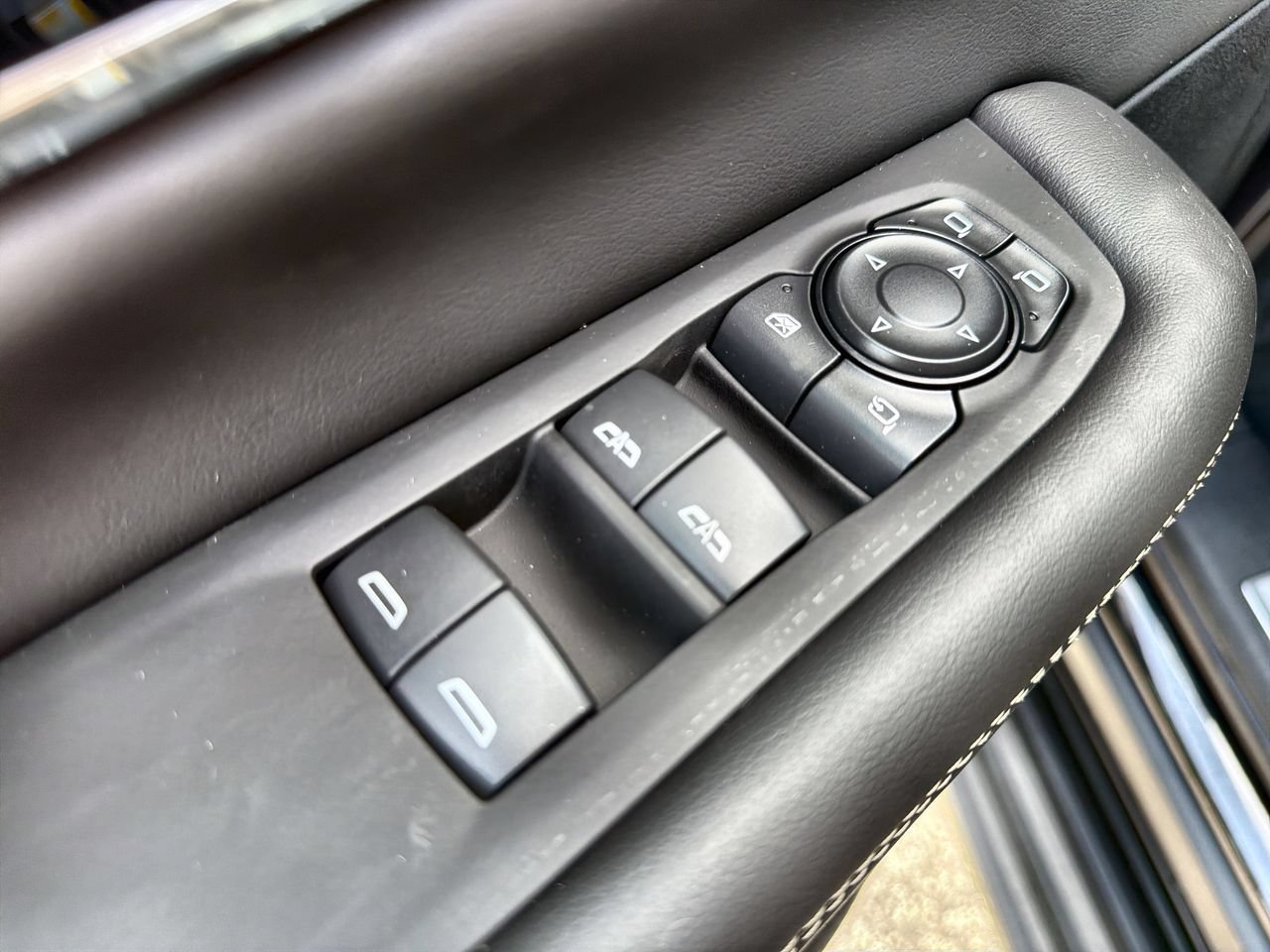 2026 GMC Yukon XL Elevation - Photo 19