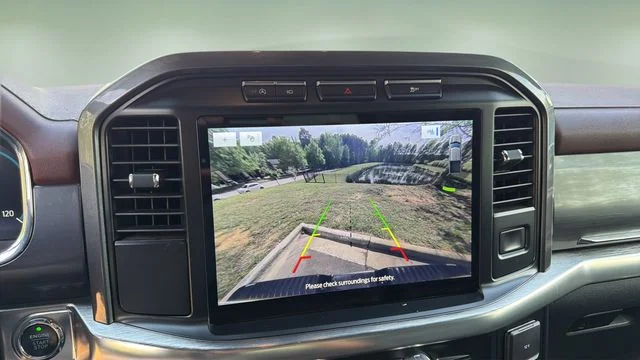 Used 2023 White Ford Lariat image 28