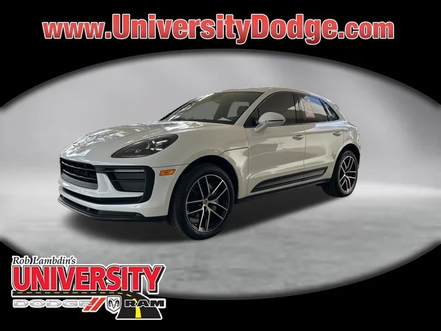 2022 Porsche Macan Base