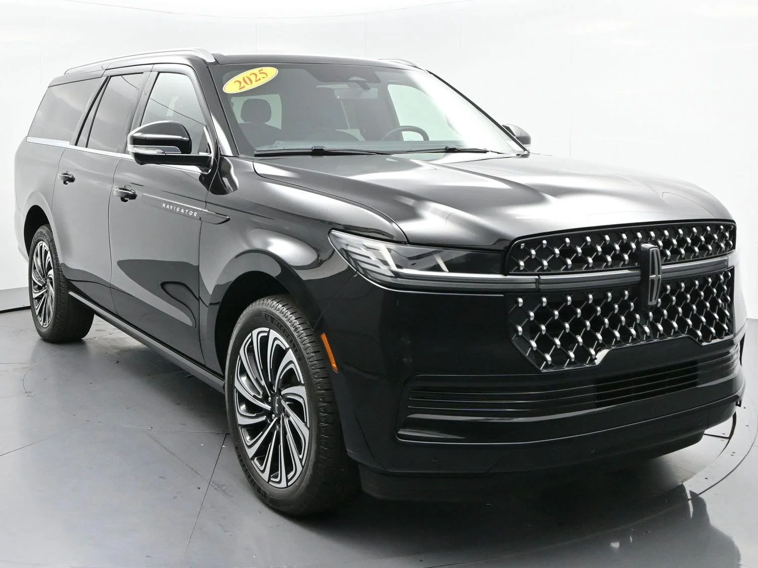 Used 2025 Black Lincoln Black Label image 2