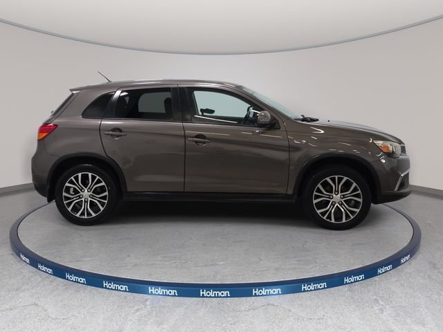 Used 2016 Black Mitsubishi ES image 5