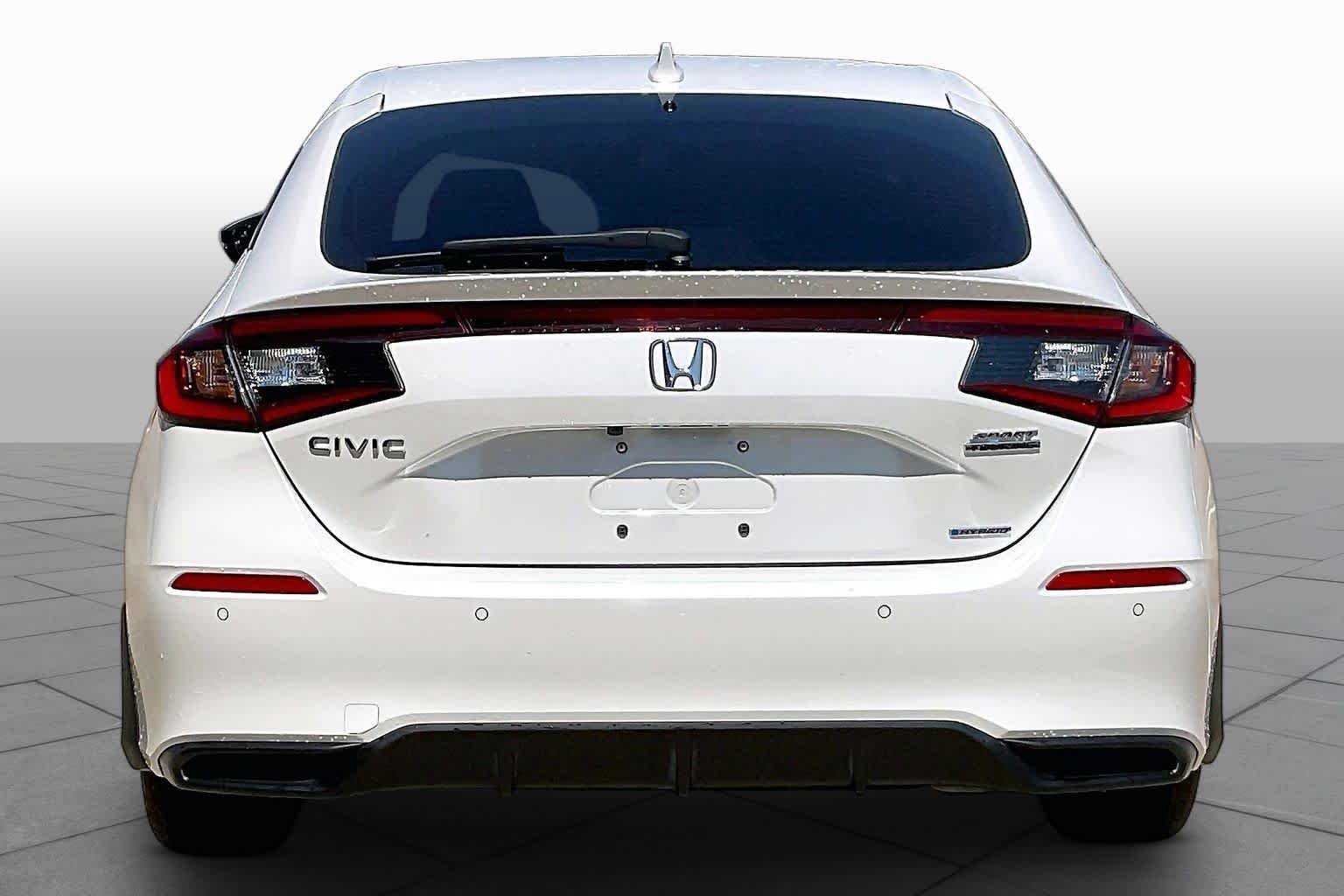Used 2025 Platinum White Pearl Honda Sport Touring image 5