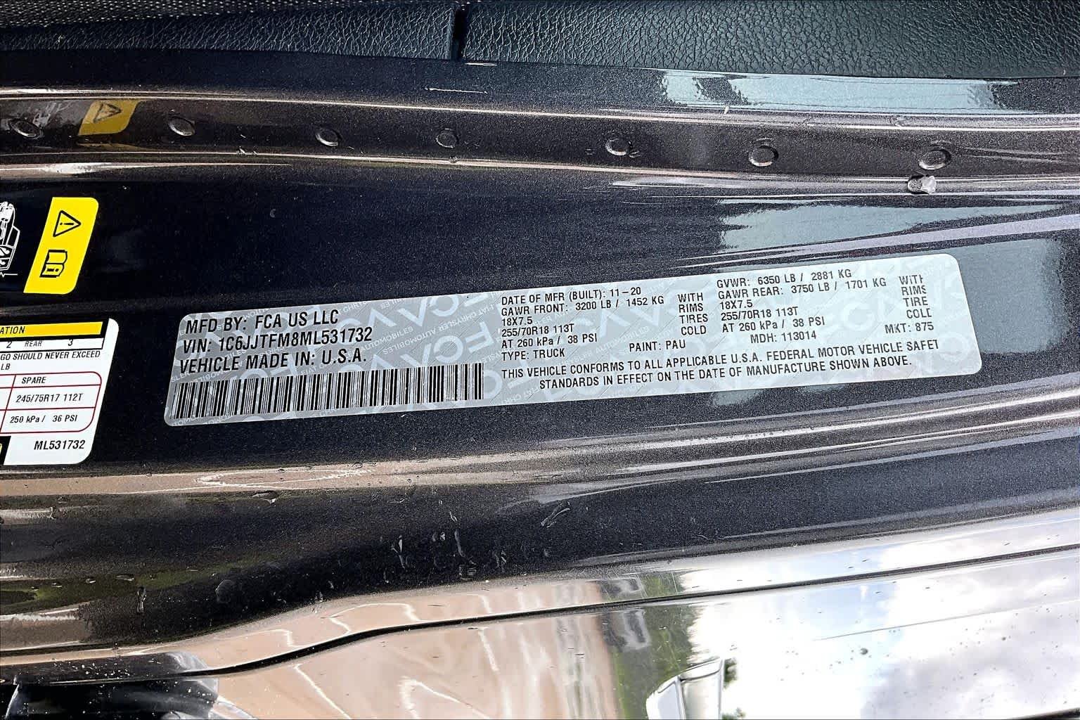 Used 2021 Granite Crystal Metallic Clearcoat Jeep Overland image 35