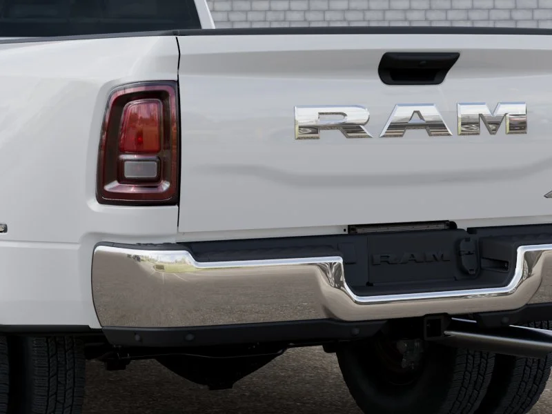 New 2026 Bright White Clear-Coat Exterior Paint RAM TRADESMAN image 13