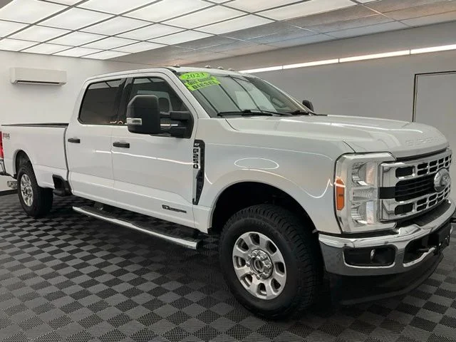 Used 2023 White Ford XLT image 3