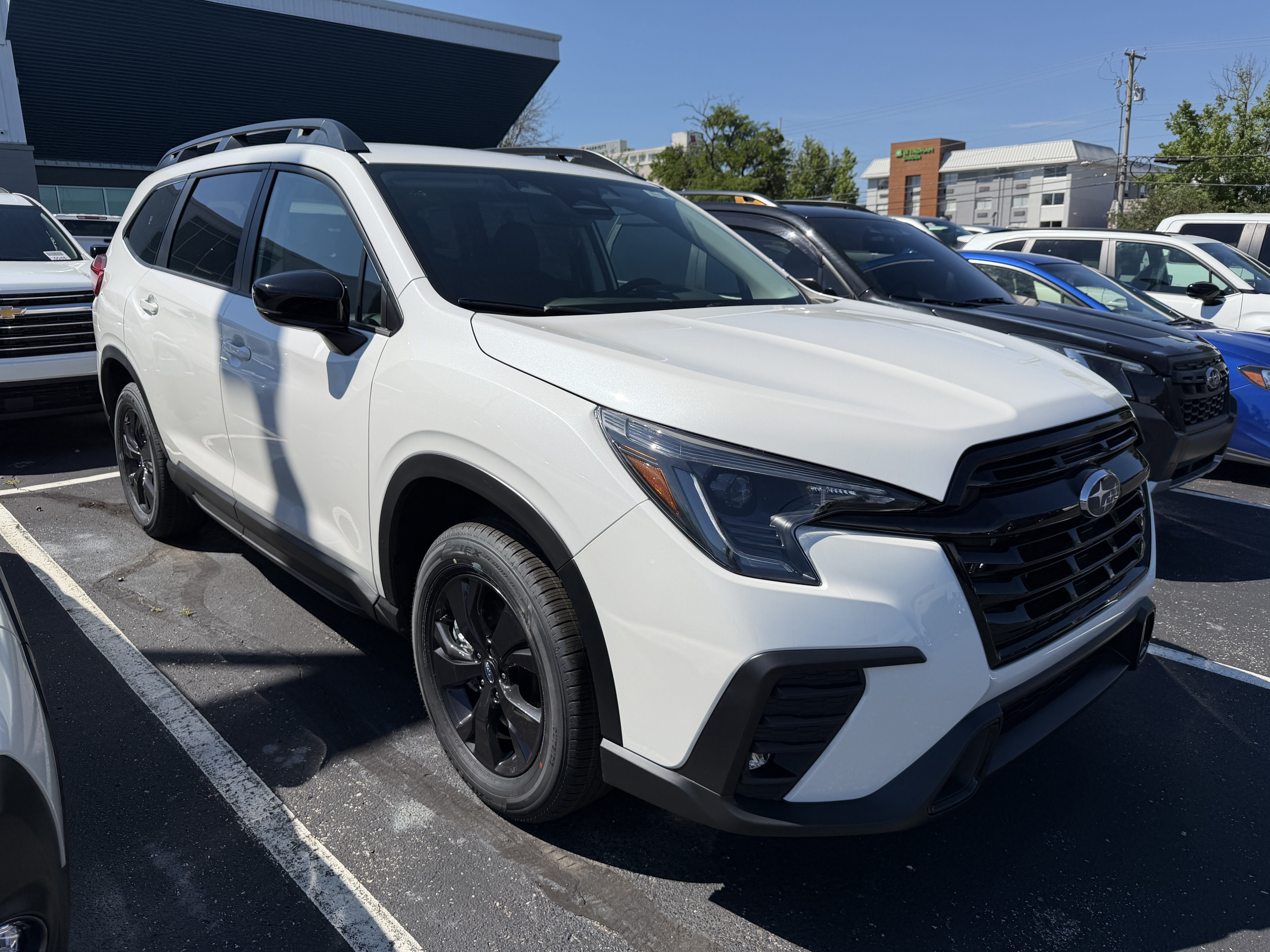 New 2026 CRYSTAL WHITE PEARL Subaru Premium 7-Passenger image 2