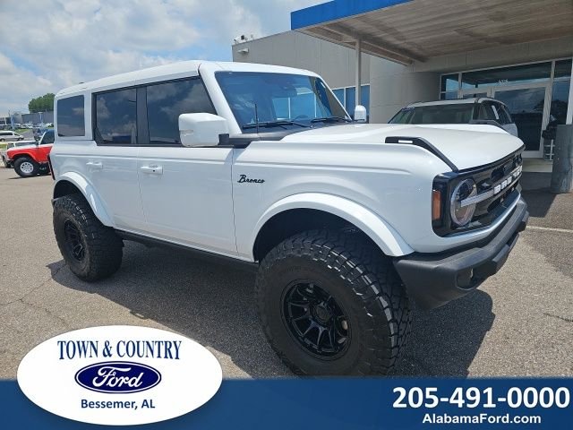 2025 Ford Bronco Outer Banks 4x4's photo