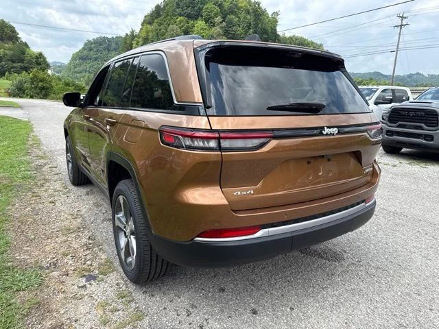 New 2026 Copper Shino Metallic Clearcoat Jeep Limited image 5