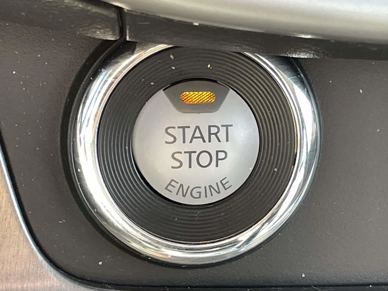 Used 2020 Gun Metallic Nissan SL image 38