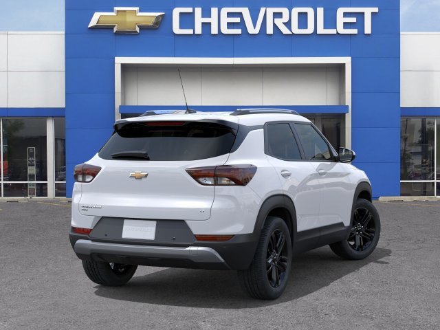 New 2026 Summit White Chevrolet LT image 4