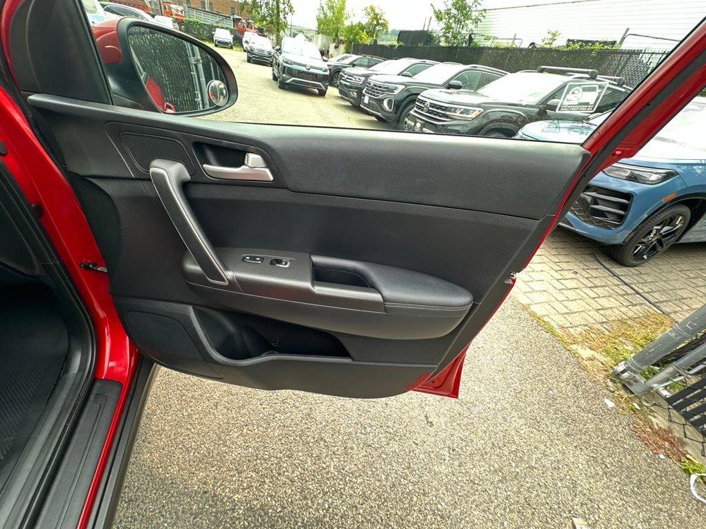 Used 2020 Red Kia LX image 35