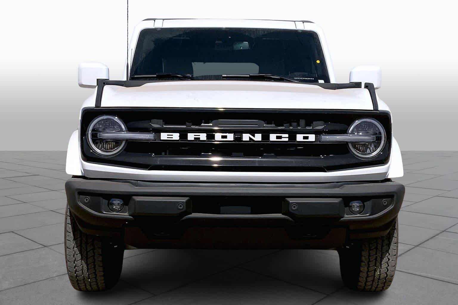 2026 Ford Bronco 4-Door Outer Banks