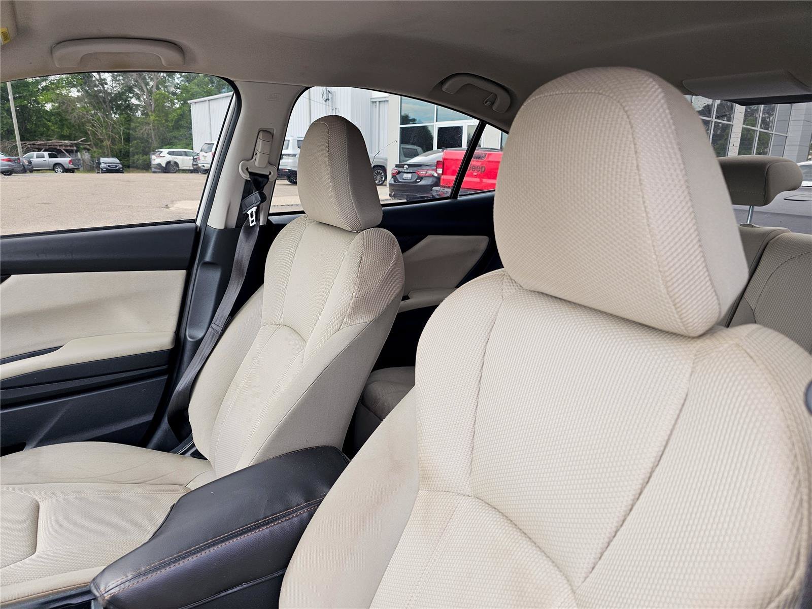 Used 2022 Crystal White Pearl Subaru  image 16