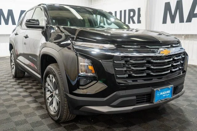 New 2027 Mosaic Black Metallic Chevrolet LT image 4