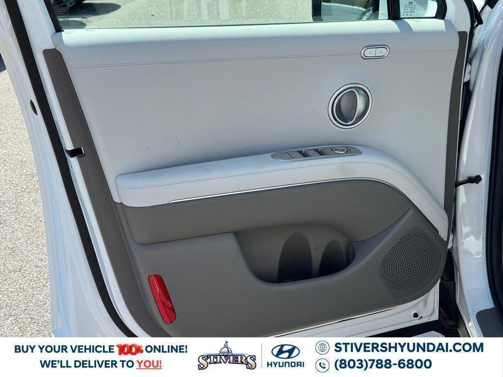 New 2027 White Hyundai Limited FWD image 26