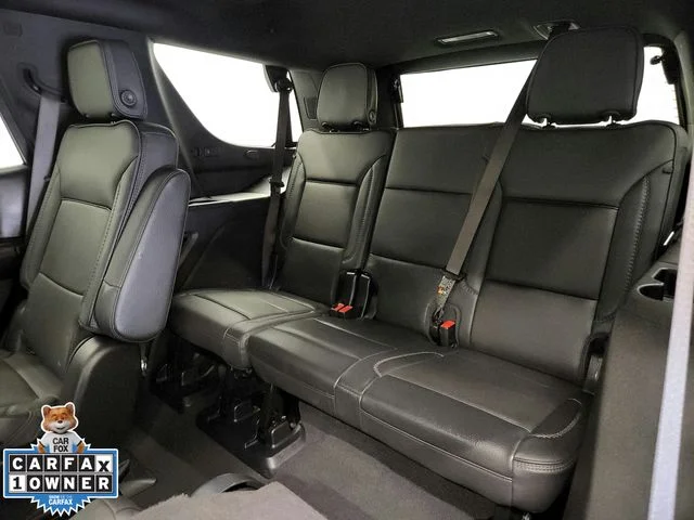 Used 2025 Silver GMC Denali image 35