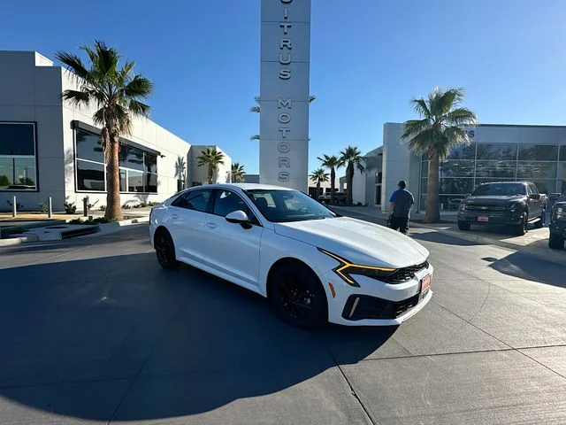 2026 Kia Optima LXS FWD's photo