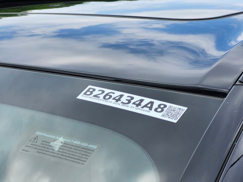 Used 2024 Black BMW xDrive40i image 37