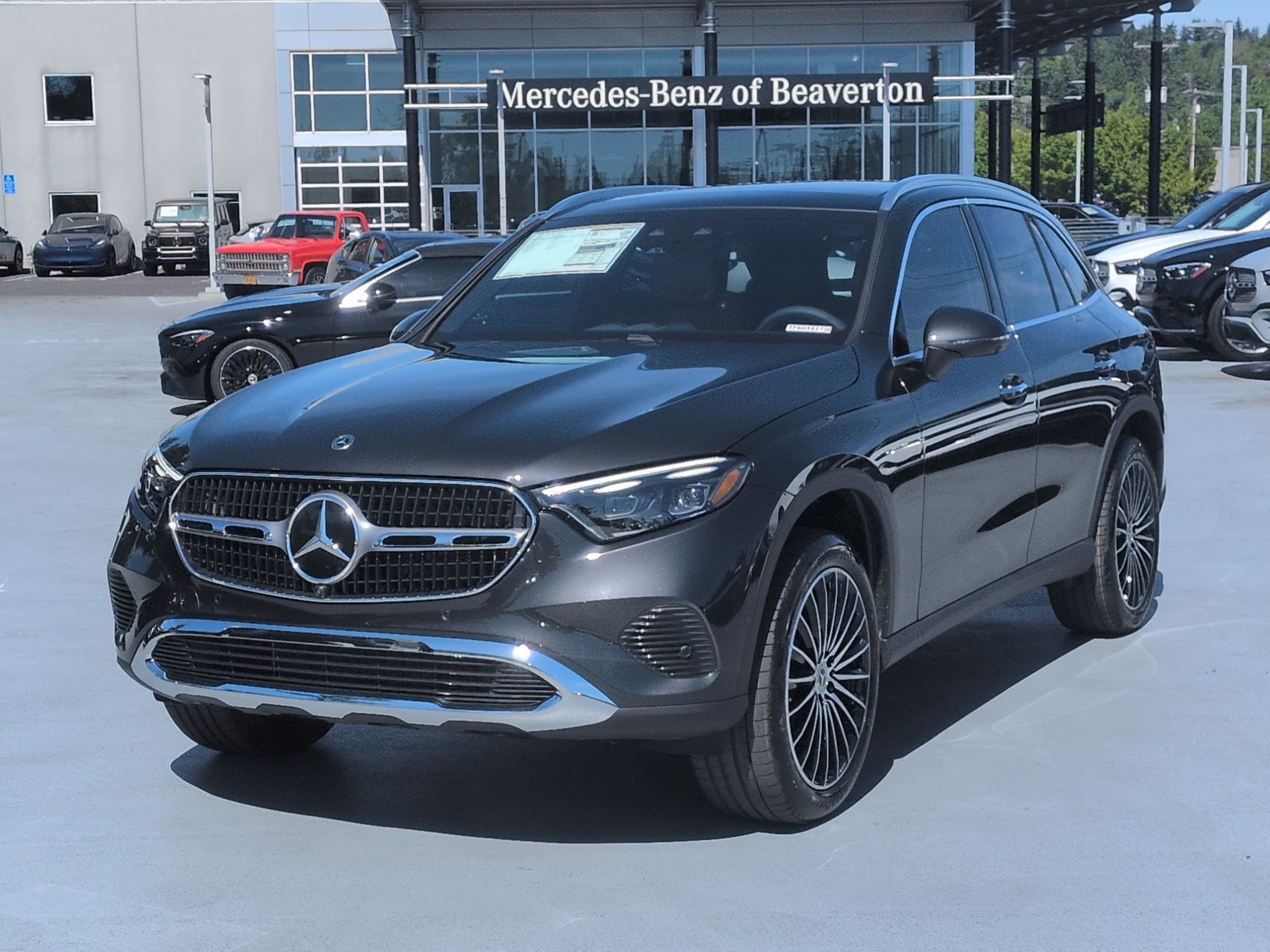 New 2026 Graphite Grey Metallic Mercedes-Benz GLC 300 image 38