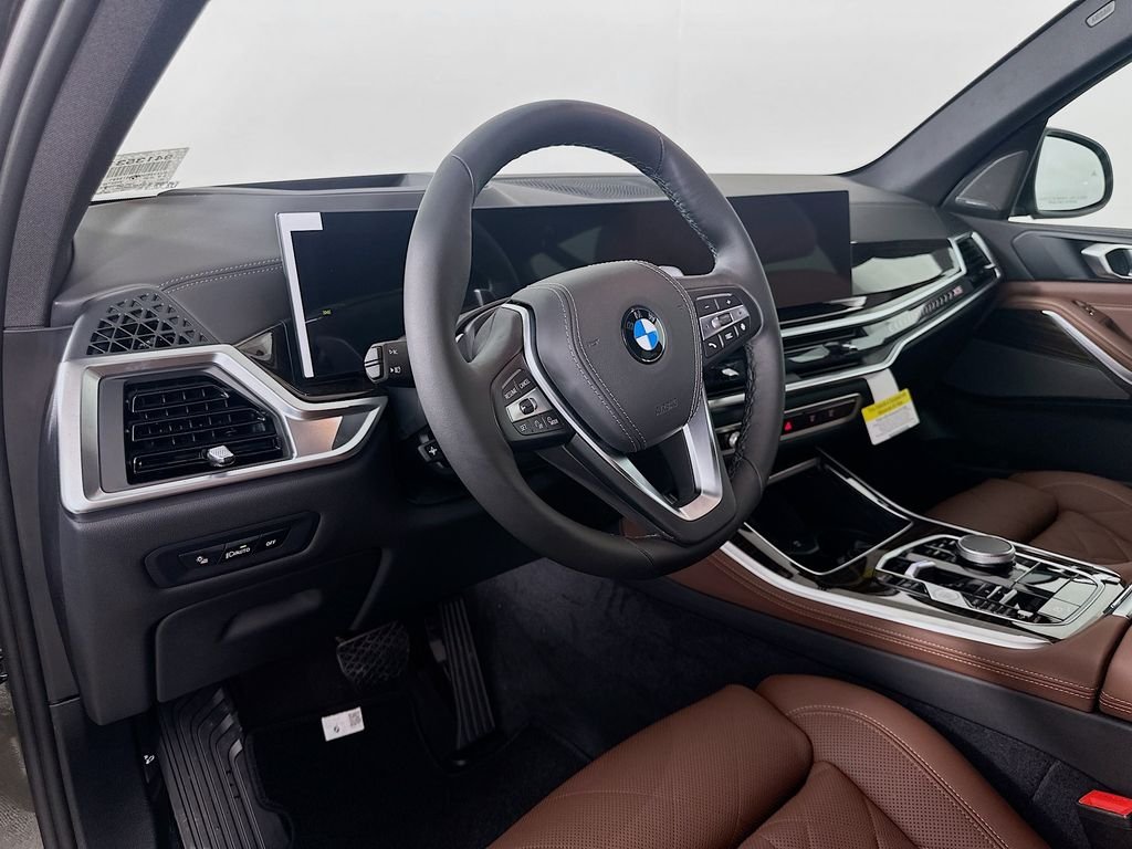 New 2026 Manhattan Green Metallic BMW xDrive40i image 9