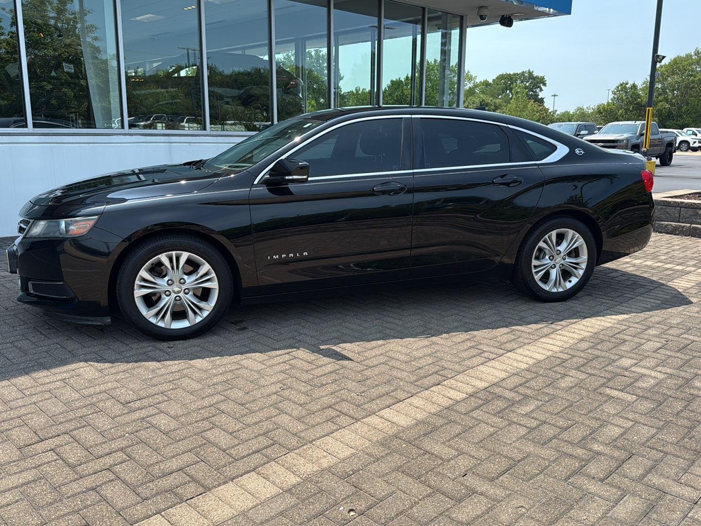 Used 2014 Chevrolet Impala 2LT with VIN 1G1125S3XEU110128 for sale in Peoria, IL