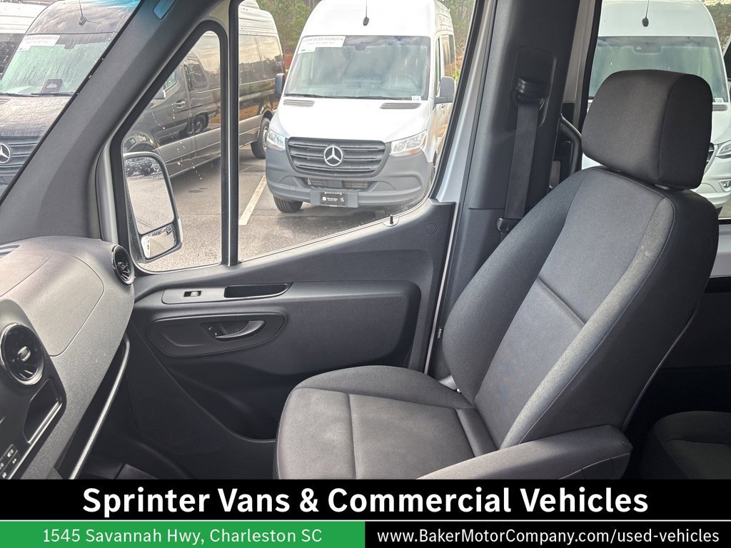 Used 2024  Mercedes-Benz Passenger 144 WB image 46