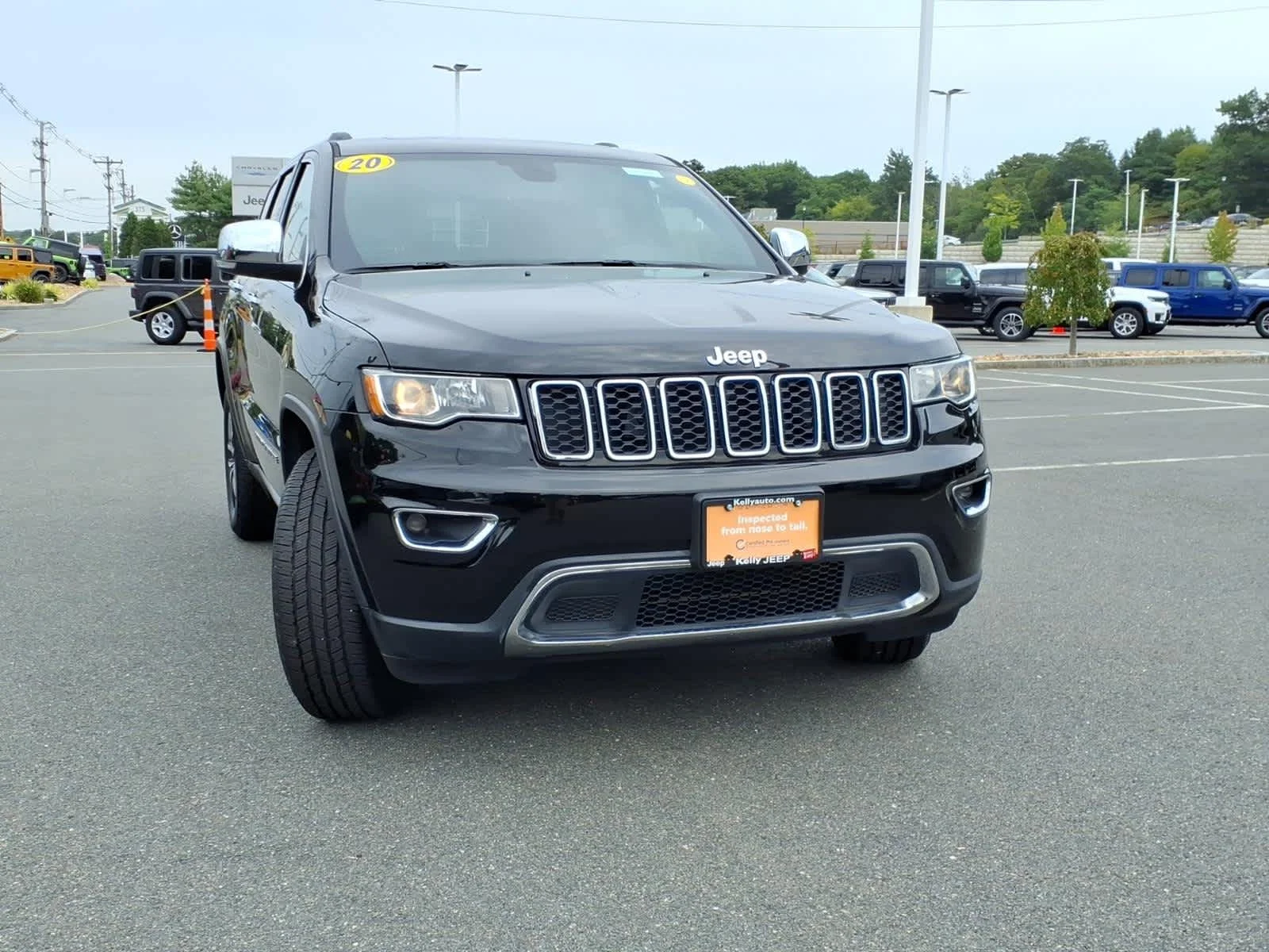 Certified Used 2020 Diamond Black Crystal Pearlcoat Jeep Limited image 4