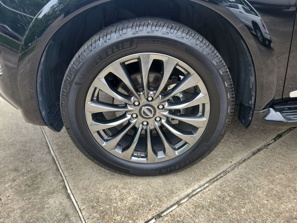 Used 2021 Black Nissan Platinum image 36