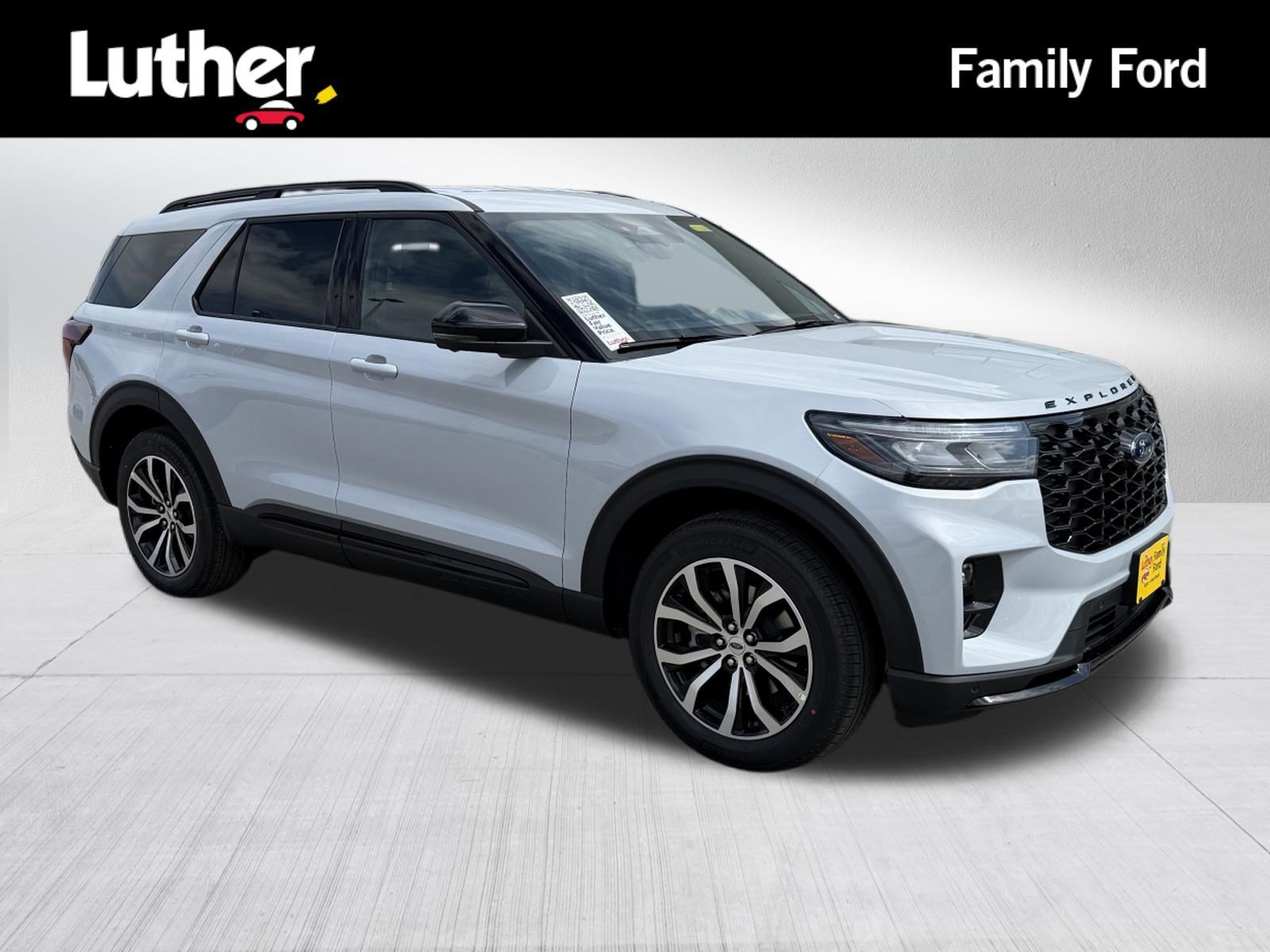 2026 Ford Explorer ST-LINE 4WD's photo