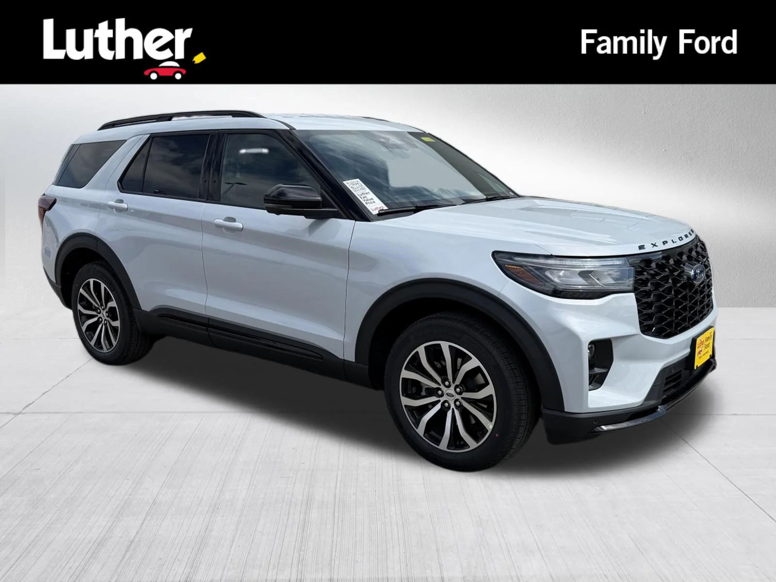 2026 Ford Explorer ST-LINE 4WD's photo