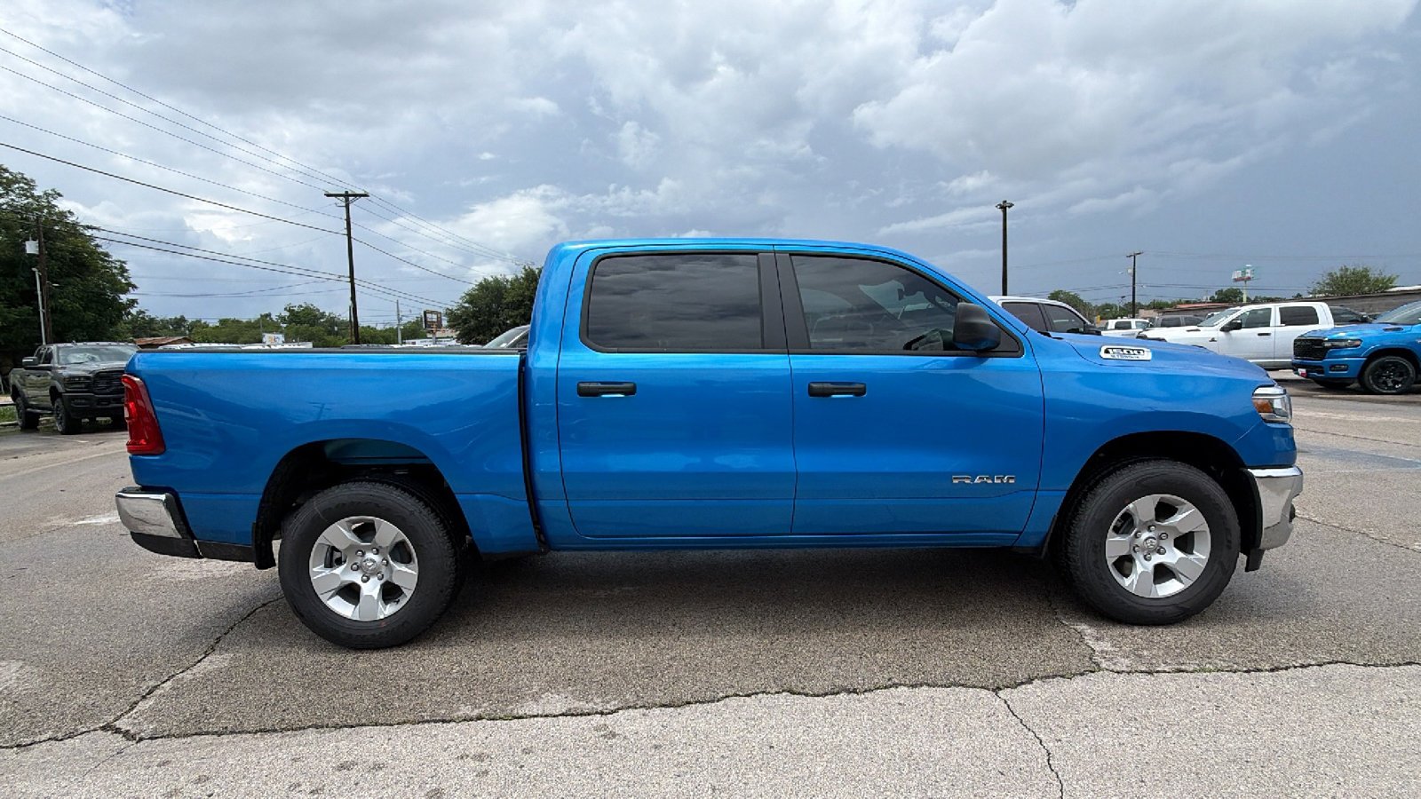 New 2026 Hydro Blue Pearl-Coat Exterior Paint RAM Tradesman image 4