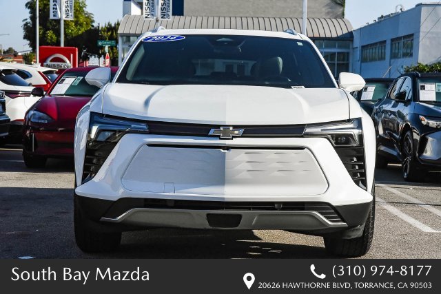 Used 2024 White Chevrolet LT image 2