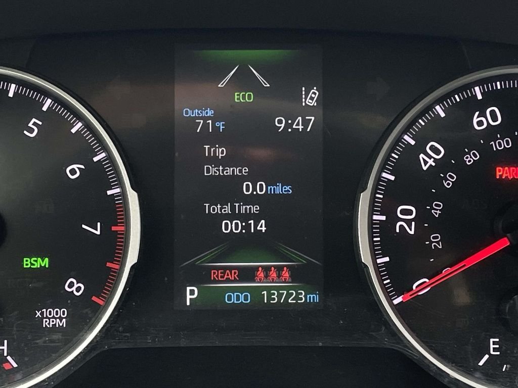 Used 2022 Silver Sky Metallic Toyota XLE image 15