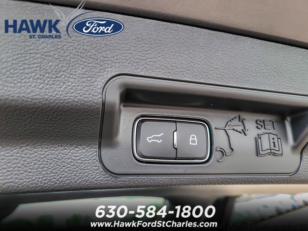New 2026 Carbonized Gray Metallic Ford ST-Line image 23