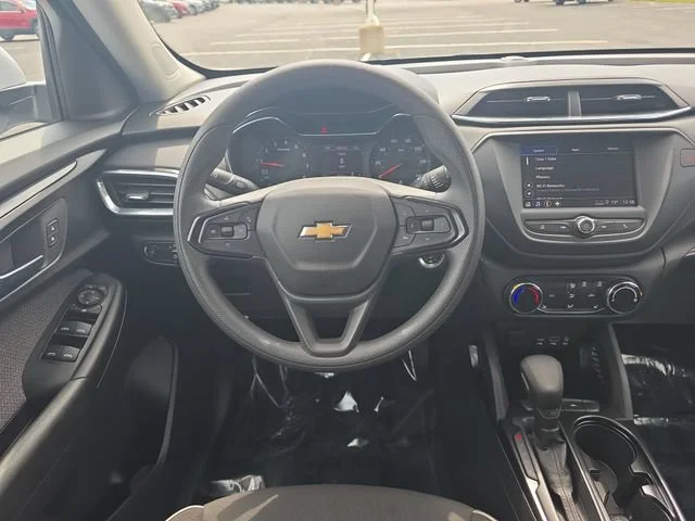 Used 2022 SUMMIT WHITE Chevrolet LT image 15