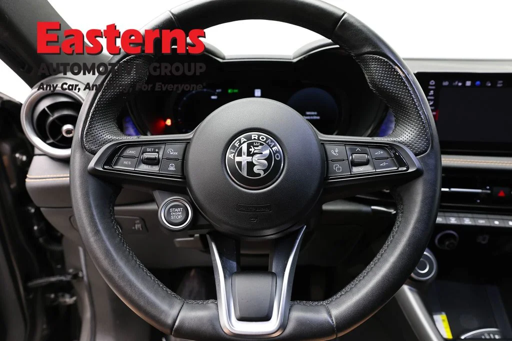Used 2024 Silver Alfa Romeo Ti image 10
