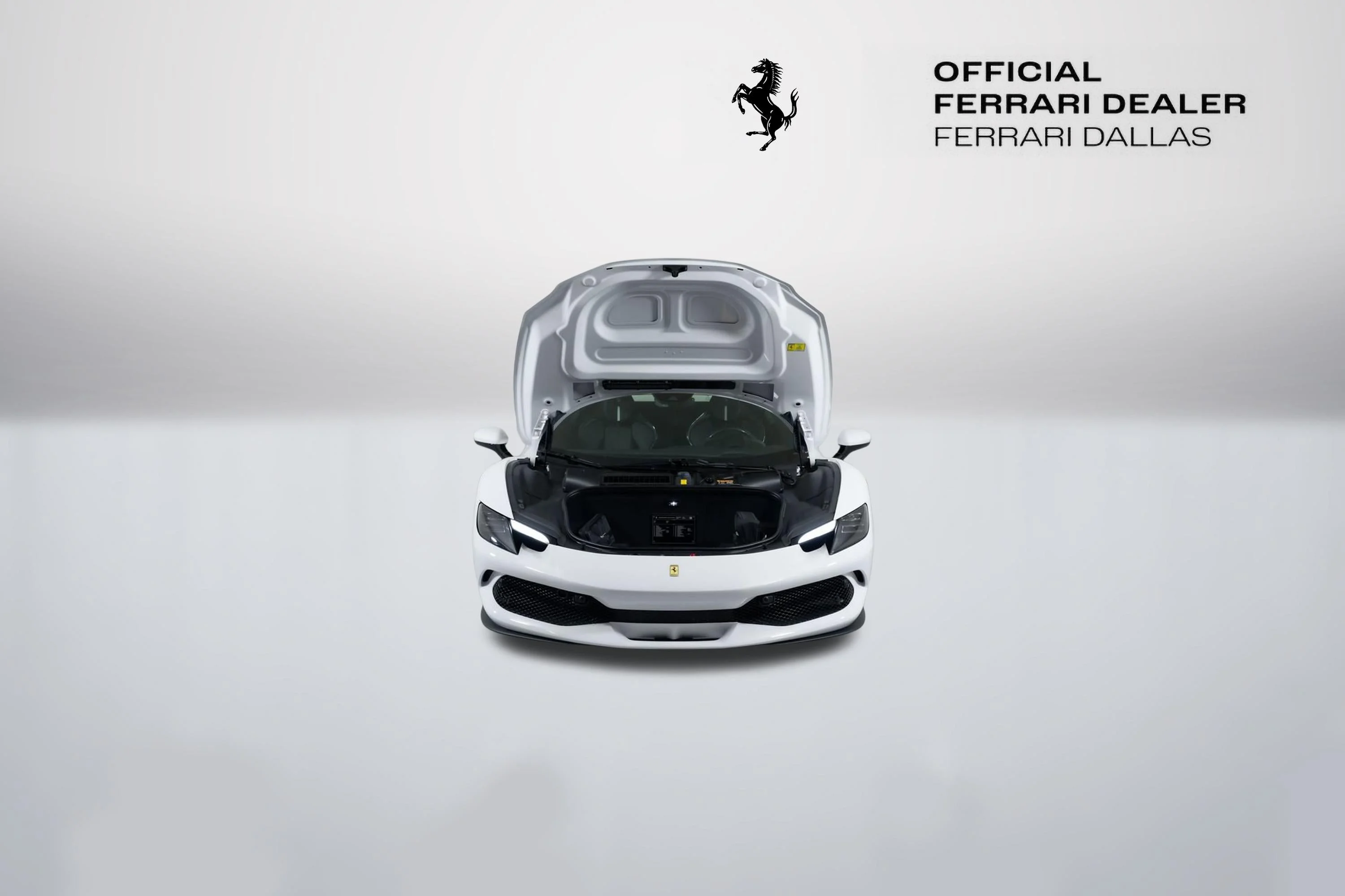 Used 2025 Bianco Cervino Ferrari Base image 9