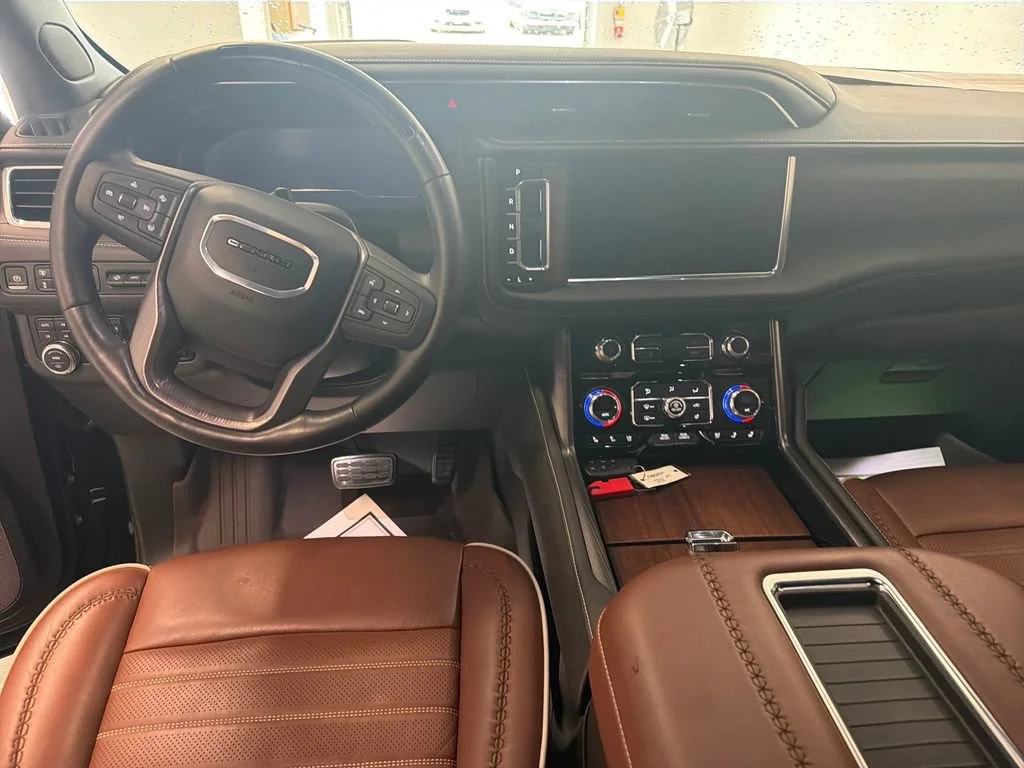 Used 2024 Onyx Black GMC Denali Ultimate image 16