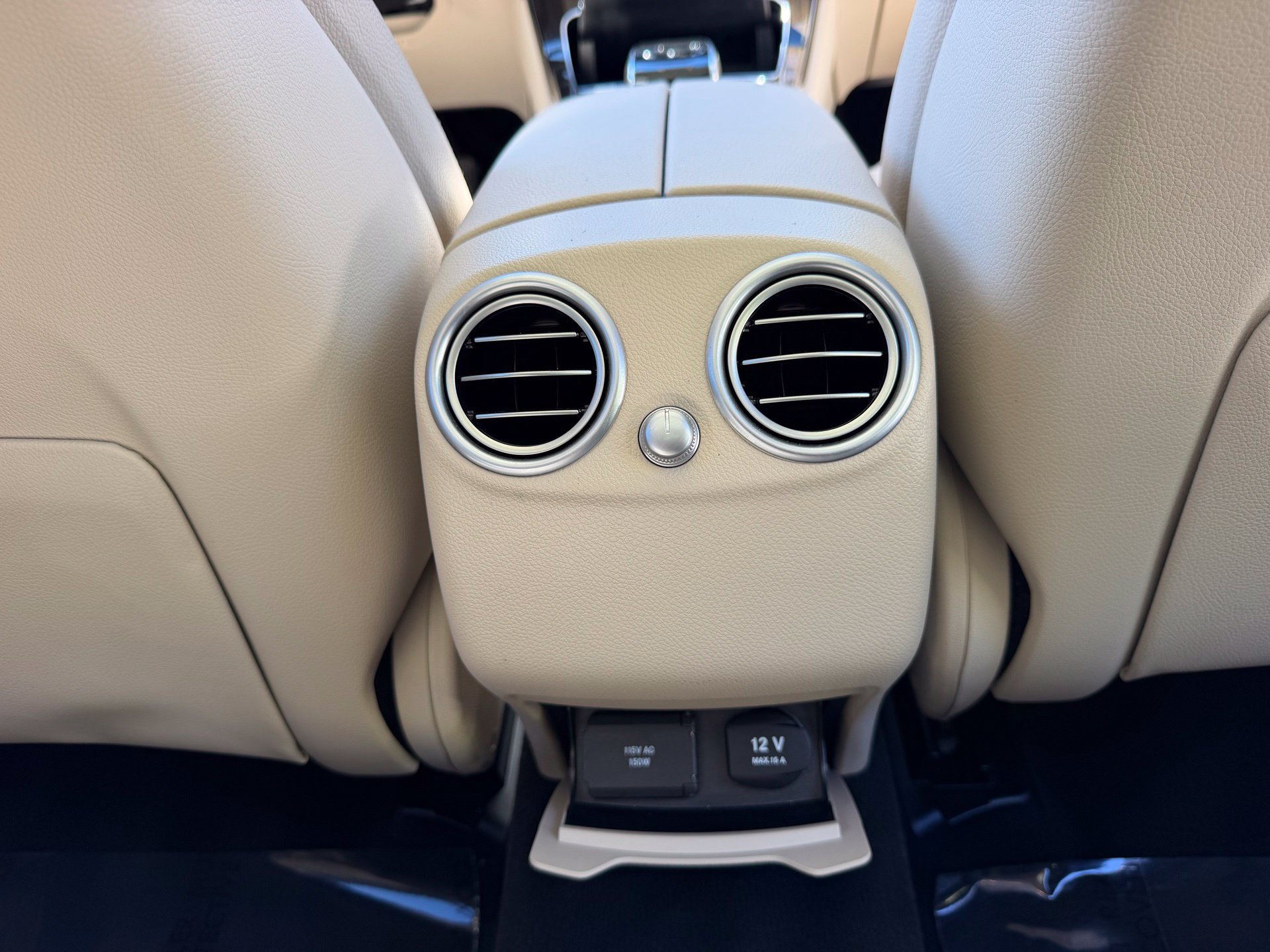 Used 2018  Mercedes-Benz GLC 300 image 28