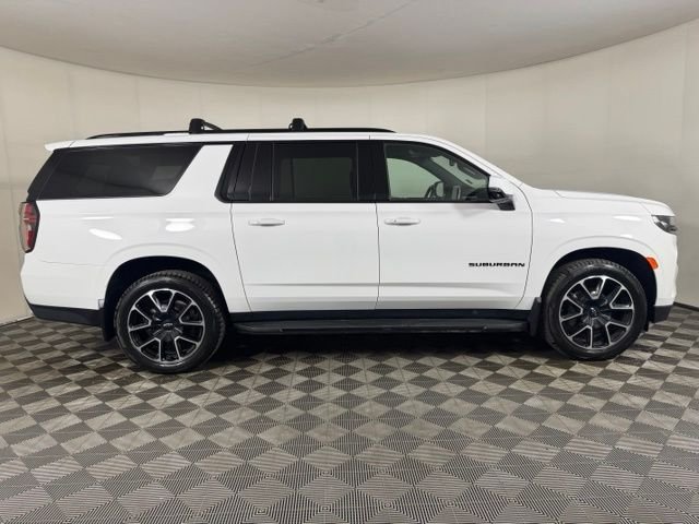 Used 2022 Summit White Chevrolet RST image 2