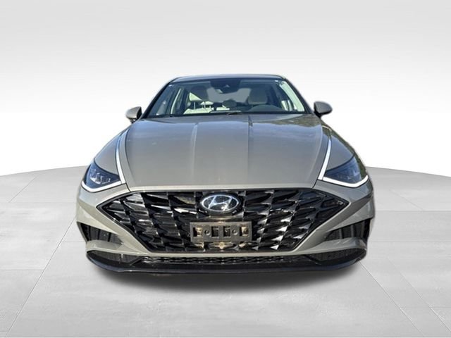 Used 2023 Gray Hyundai SEL image 2