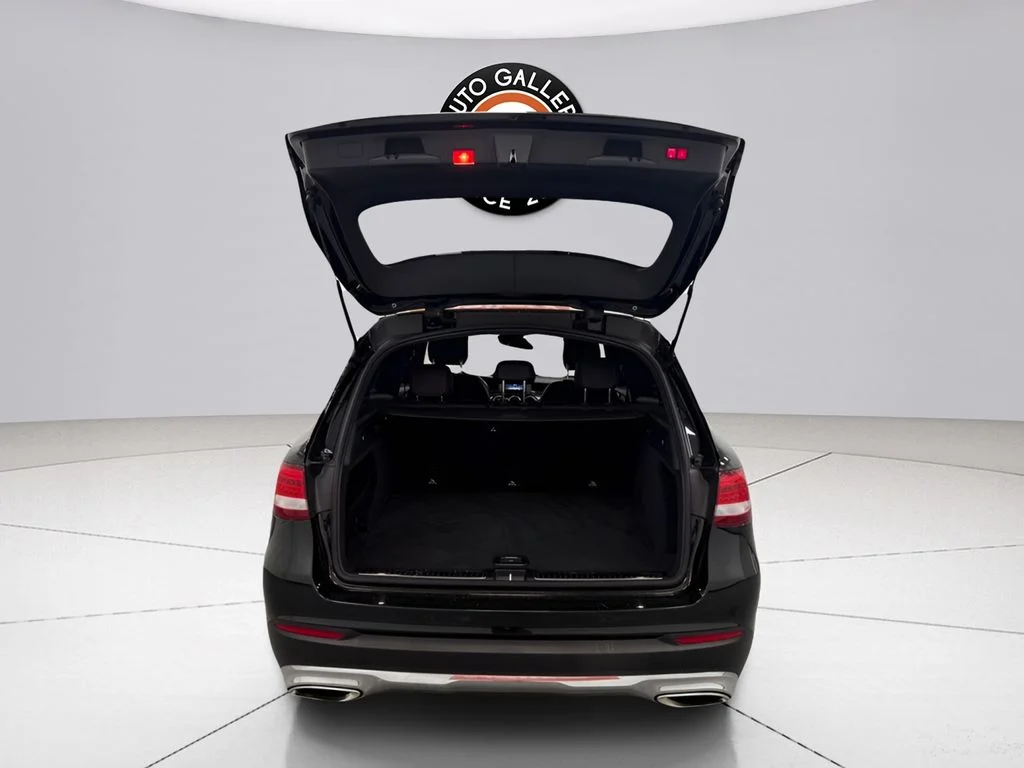 Used 2018 Black Mercedes-Benz GLC 300 image 28