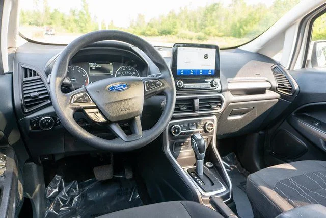 Used 2022 White Ford SE image 13