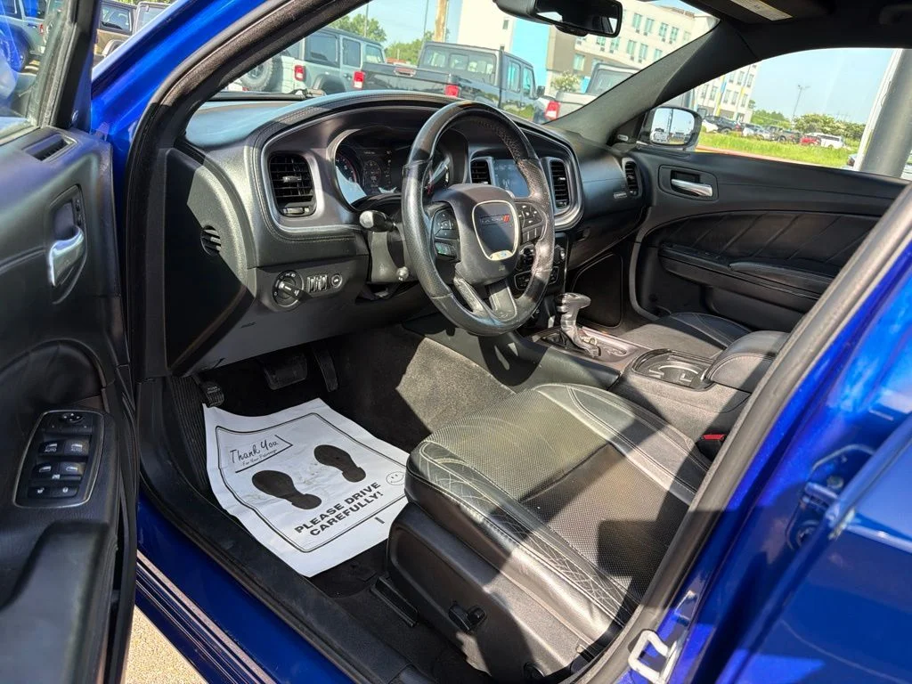 Used 2019 Indigo Blue Dodge SXT image 24