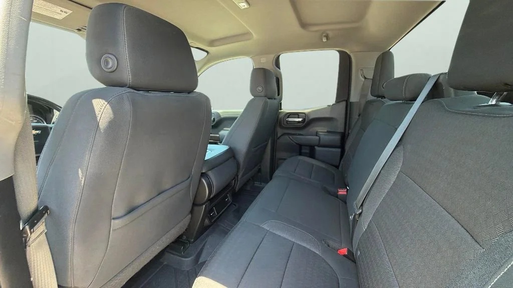 Used 2020 SUMMIT WHITE Chevrolet LT image 27