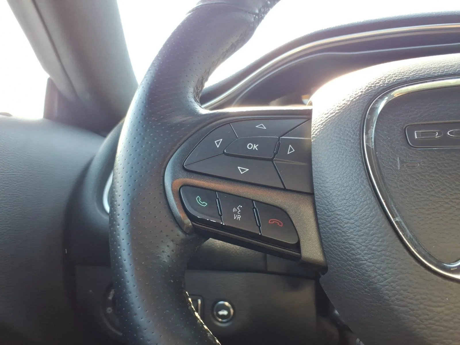 Used 2015 B5 Blue Pearl Coat Dodge R/T Plus Shaker image 27