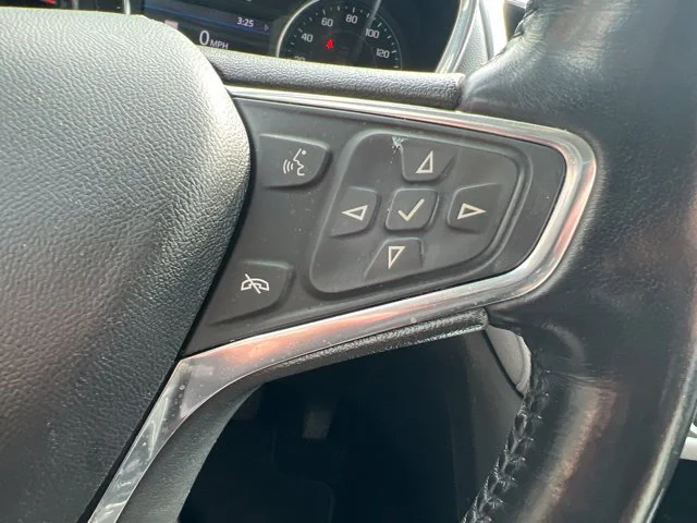 Used 2021 Red Chevrolet Premier image 18