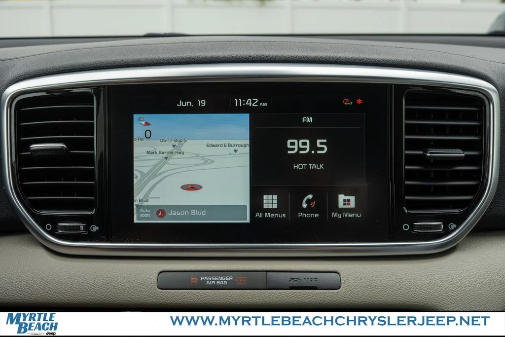 Used 2022 Sparkling Silver Kia SX image 19