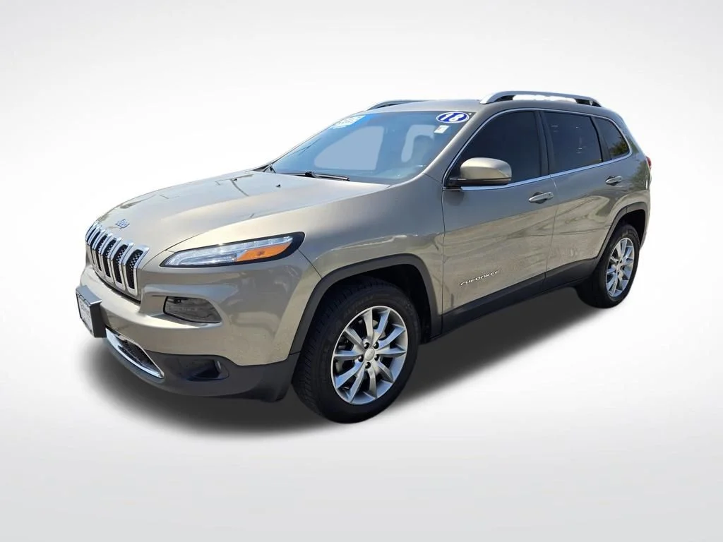 Used 2018 Beige Jeep Limited image 7