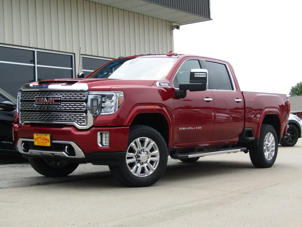 Used 2023 Red GMC Denali image 12